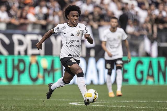 官方：17岁亚马尔获2024年金童奖